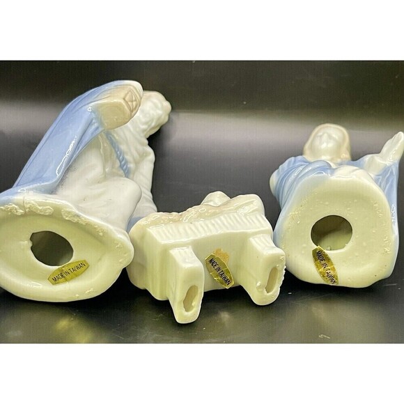 Vintage NATIVITY HOLY FAMILY Joseph,Mary,Baby Jesus Set in Blue and White Taiwan - Picture 4 of 6